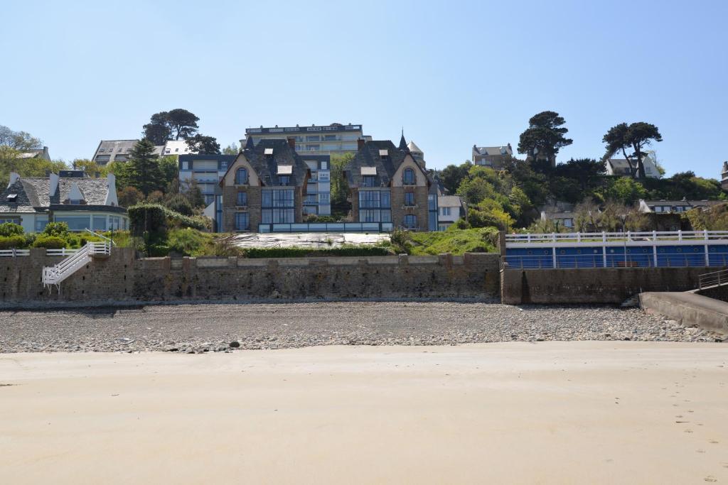 Logis Hotel Ker Mor Perros-Guirec Exterior photo